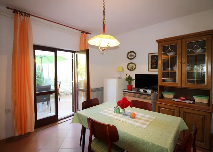 アパート In - Istrien 37093 *